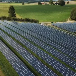 100 kWp PV-Anlage für Freiflächen und Hallen