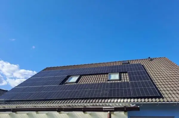 Solar-Komplettanlage 10 kWp ohne Speicherbatterien – Bild 10